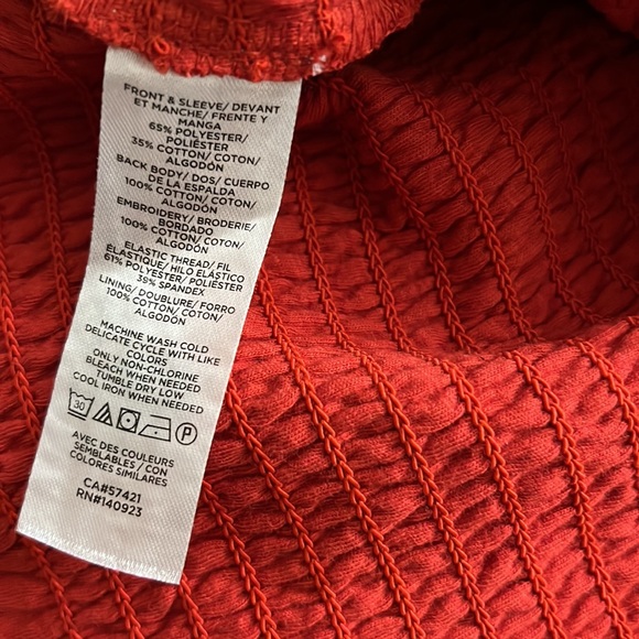 🆕LOFT Red Smoked Eyelit Puff Sleeve Top - Size L - Picture 5 of 5